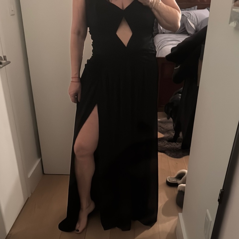 Elegant Black Evening Dress